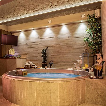 Venus Apartment With Jacuzzi And Sauna - City Center Belgrad Zewnętrze zdjęcie